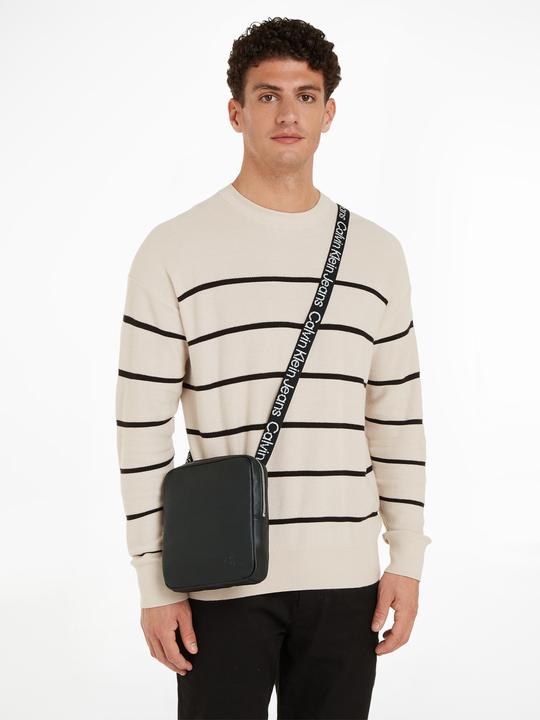 Produktbild Calvin Klein Ultralight Reporter18 W/Pkt Pu (100% Polyurethane)