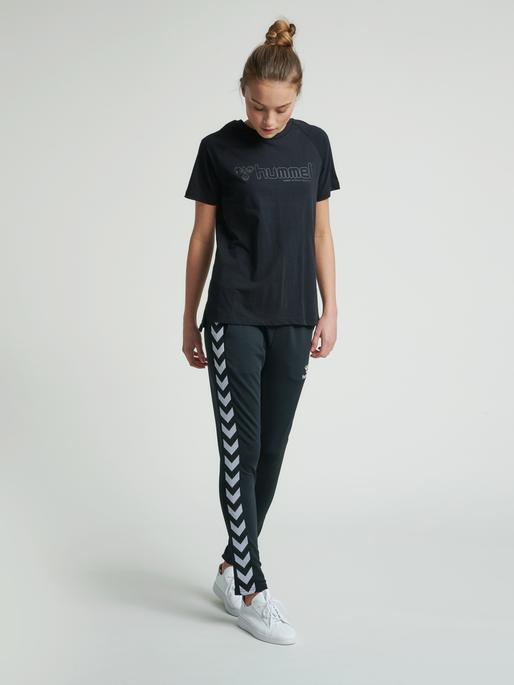 Actual product image hummel Zenia T-Shirt S/S (XS)