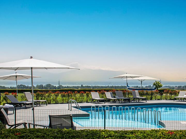 Produktbild Smartbox 2 Übernachtungen im 4* Hotel mit Zugang zum Spa in der Nähe von Genf (2 Pers.)
