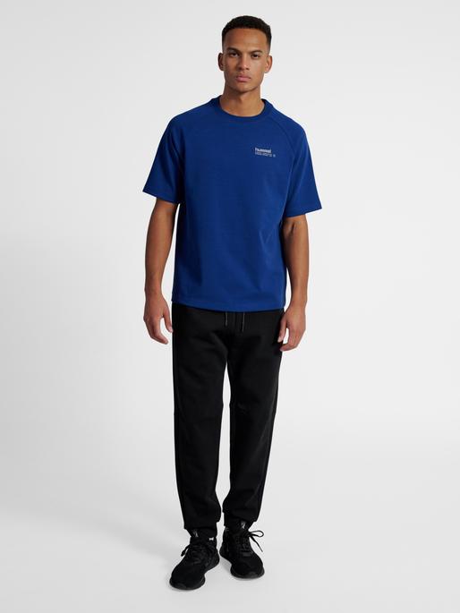 Actual product image hummel hml TECH LOOSE T-SHIRT (M)