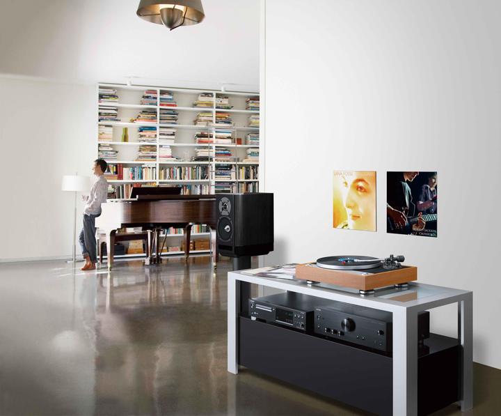 Actual product image Onkyo Cp-1050 (Mid range, Manual)