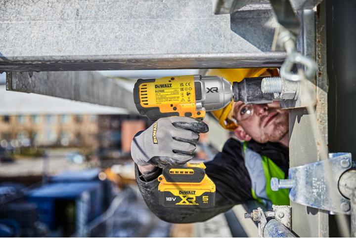 Actual product image DeWalt Cordless impact wrench (Rechargeable battery operated)
