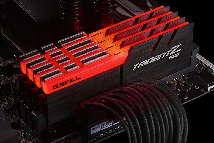 Image du produit G.Skill Trident Z RGB (4 x 8GB, 2400 MHz, RAM DDR4, DIMM)
