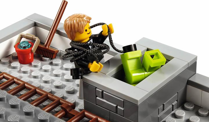 Actual product image LEGO Creator Stone Bench (10251, LEGO Creator Expert)