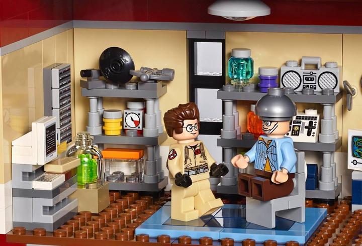 Actual product image LEGO Ghostbusters - Fire Brigade Headquarters (75827, LEGO Rare Sets)