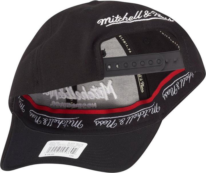Actual product image Mitchell & Ness Stretch Snapback Cap PINSCRIPT schwarz weiss
