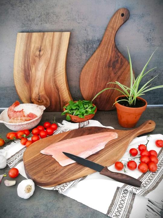 Actual product image Das Brettl Garda walnut cutting board
