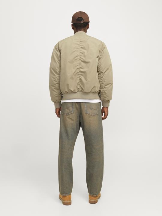 Actual product image Jack & Jones Jcokinetic Soft Utility Bomber Ln (L)