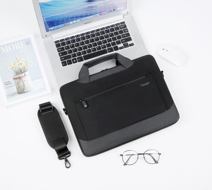 Actual product image Okade - MacBook / Laptop-Tasche, 15.4 Zoll, T62, Schwarz (15.40")