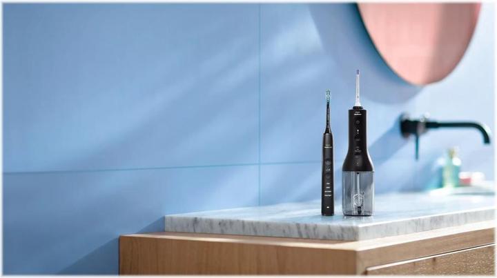 Actual product image Philips Sonicare Diamond Clean 9000 & Cordless Power Flosser 3000 (Sonic toothbrush)