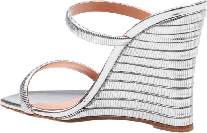 Produktbild Aquazzura Aquazzurra riviera chain ​​wedge sandal in mirror-effect leather silver color (38)