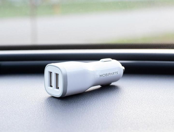 Productafbeelding Mobiparts Car Charger Dual USB 24W/4.8A + Micro USB Cable White