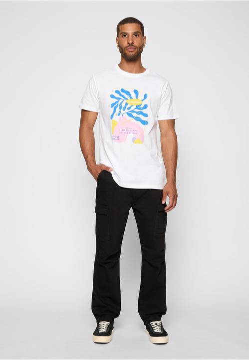 Actual product image Mister Tee Tres Bien Tee - 18857 (XL)