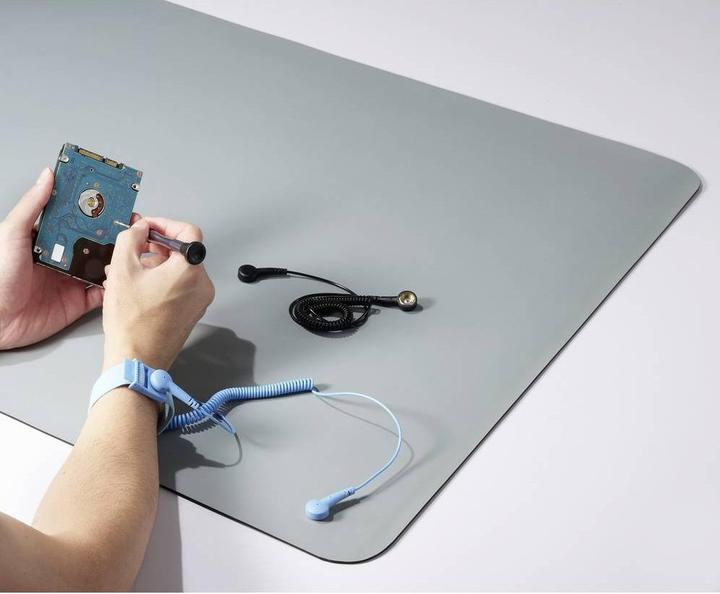 Produktbild Tru Components TC-12356320 ESD-Matten-Set Grau (L x B x H) 900 x 610 x 2 mm 1 S (Statikschutz)