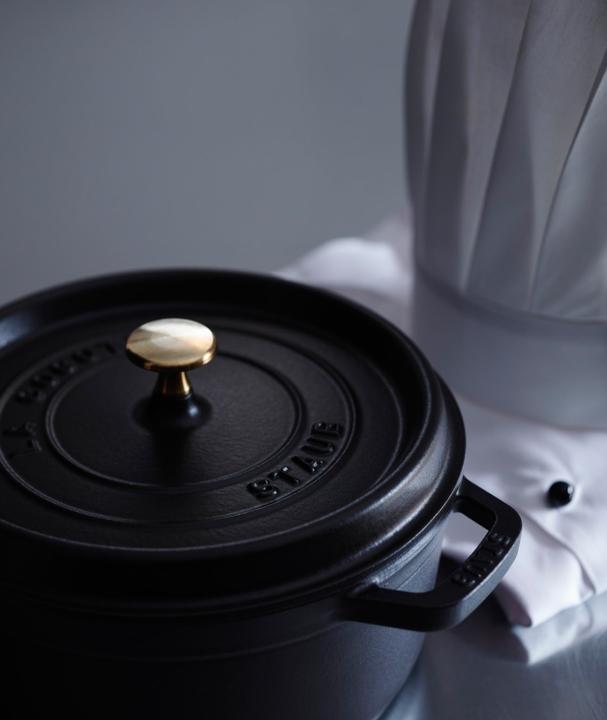 Actual product image Staub Cocotte (28 cm, Casserole + Stewpot, Cast iron)