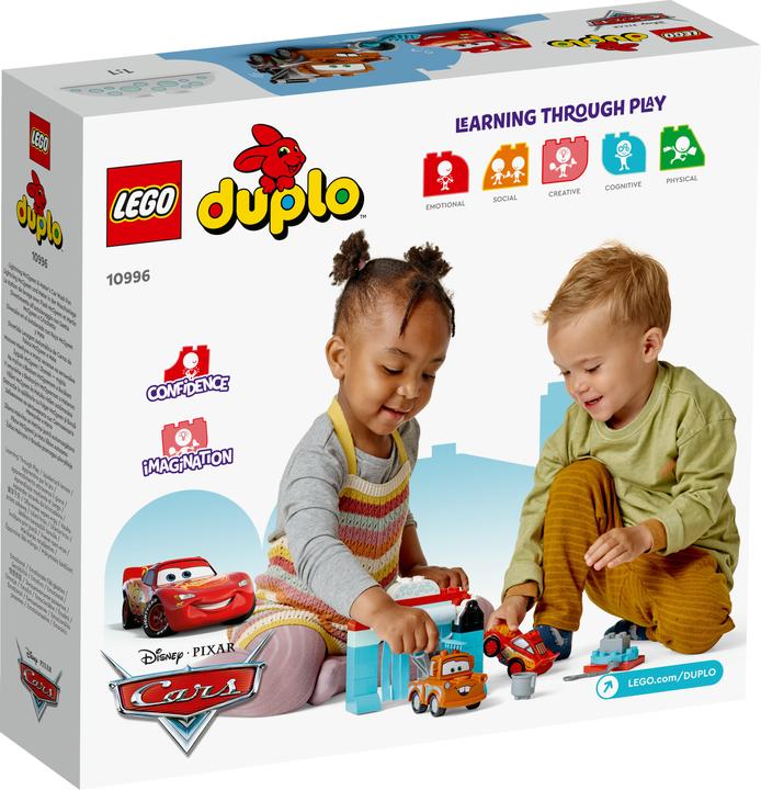 Produktbild LEGO Lightning McQueen und Mater in der Waschanlage (10996)