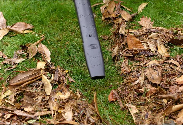 Actual product image Black & Decker BEBLV301 (Electrical connection, Leaf vacuums, Vacuum cleaners & blowers, Leaf blower)