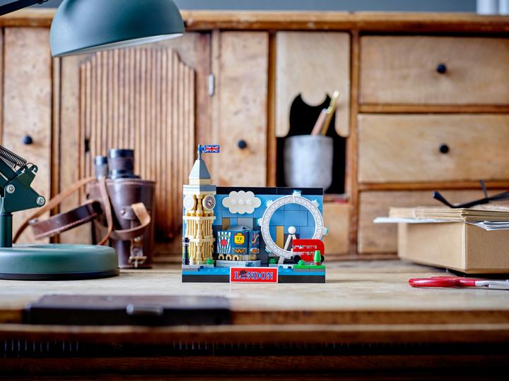 Produktbild LEGO Postkarte aus London (40569, LEGO Creator 3-in-1)