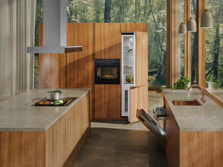 Immagine prodotto Electrolux Frigorifero/congelatore combinato da incasso a porta fissa NoFrost 176,9 cm C, IK2540BZL, 925573015 (223 l)