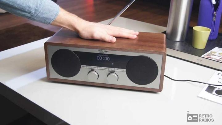 Produktbild TechniSat DigitRadio 450 (Internetradio, DAB+, Bluetooth, WLAN)