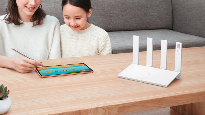 Actual product image Huawei WiFi AX3 WS7200-20
