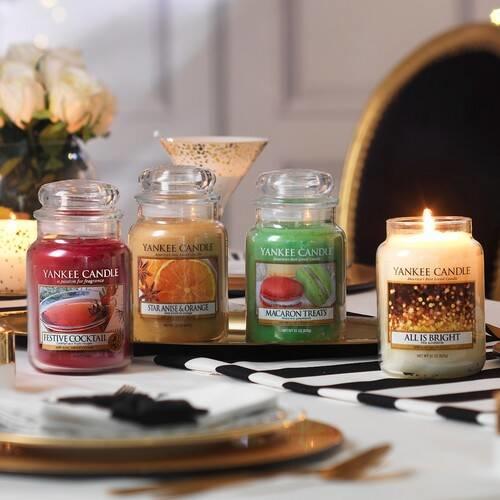 Actual product image Yankee Candle All is Bright (623 g)