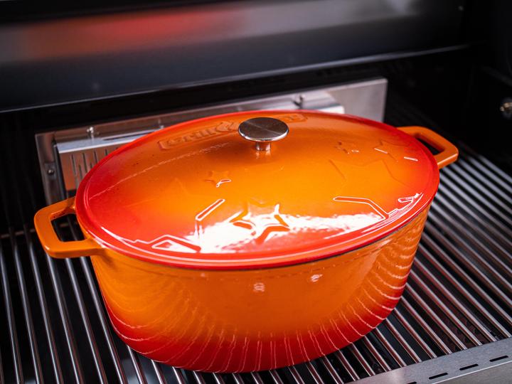 Produktbild Grillfürst Dutch Oven Sternentöpfchen / Gusseisen Bräter - emailliert - XL - orange
