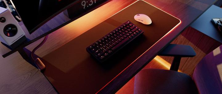Produktbild Hyte CNVS Gaming Mauspad, ARGB - schwarz (XXL)