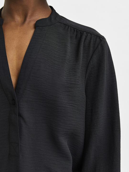 Image du produit Selected Femme Haut droit col V (40)
