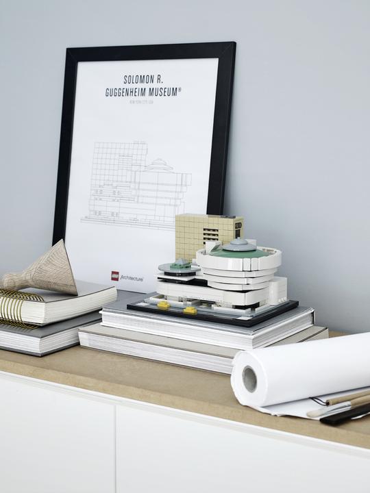 Actual product image LEGO Solomon R. Guggenheim Museum (21035, LEGO Architecture)