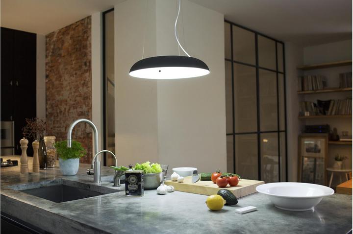Produktbild Philips Hue Amaze Basis BT (3000 lm)
