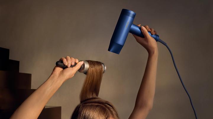 Image du produit Philips Hair Dryer 8000 Series BHD839/10 Sèche-cheveux avec ThermoShield Advanced