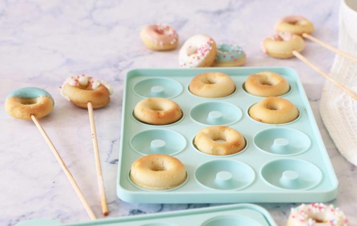 Produktbild ScrapCooking Silikon Backform für 12 Mini-Donuts