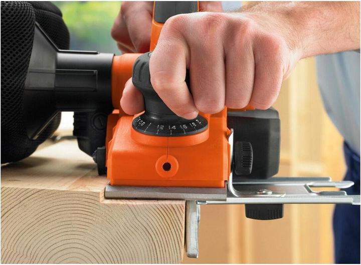 Productafbeelding Black & Decker Kw750k 750w