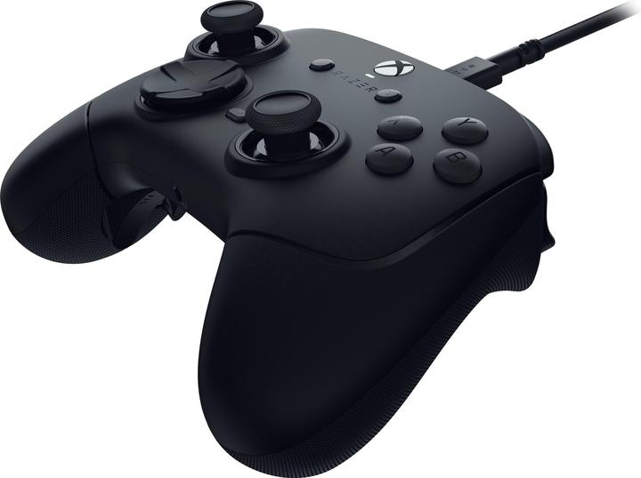 Image du produit Razer Wolverine V3 Tournament Edition, noir - Manette e-sport filaire pour Xbox & PC (Xbox Series S, Xbox One S, PC, Xbox One X, Xbox Series X)