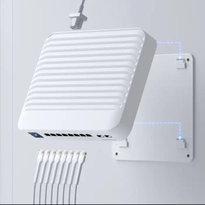 Immagine prodotto Ubiquiti UniFi USW-PRO-8-POE (10 Porti)