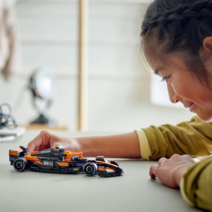 Actual product image LEGO McLaren F1 Team MCL38 Rennauto (77251, LEGO Speed Champions)
