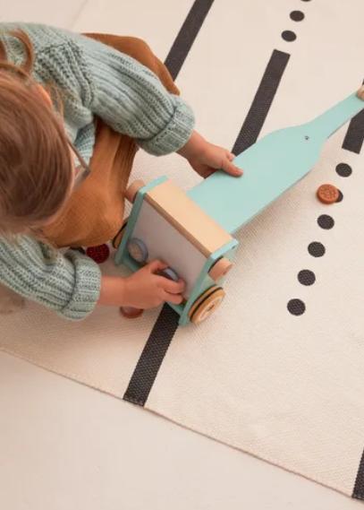 Produktbild Kids Concept Staubsauger aus Holz (1000641)
