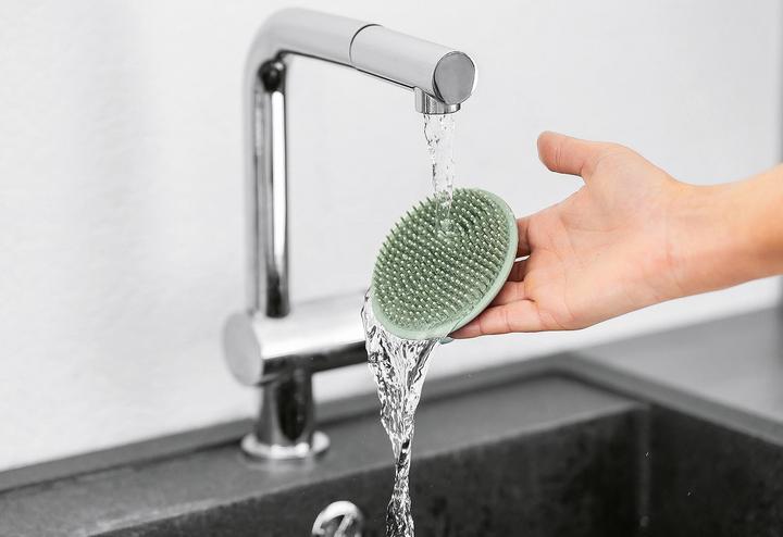 Actual product image Reer BabyCare Bath Brush