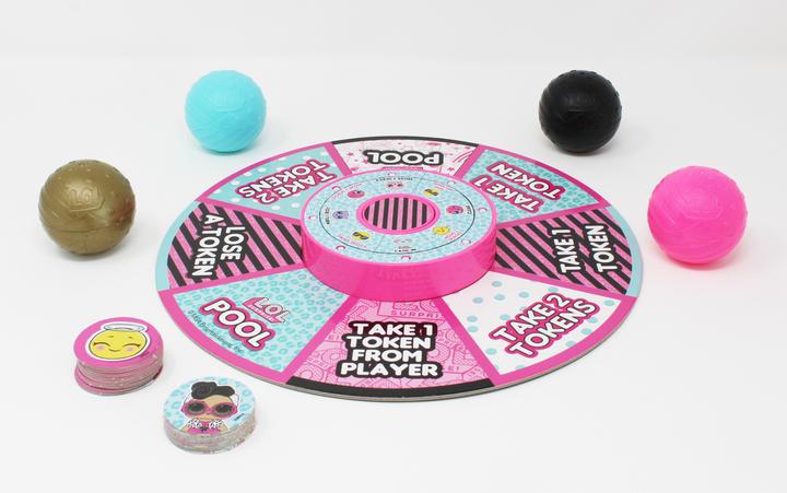 Actual product image Spin Master CARDINAL GAMES game LOL Surprise Shuffle Club Game, 6053187