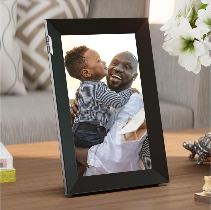 Actual product image Nixplay 10.1-inch touchscreen photo frame (black/silver) (10.10", 1280 x 800 pixels)