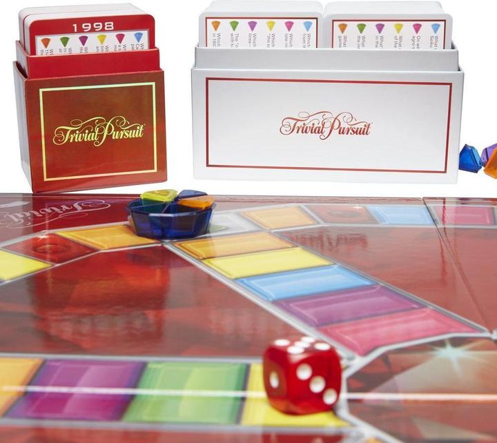 Produktbild Hasbro Trivial Pursuit 40 Jahre (Englisch)