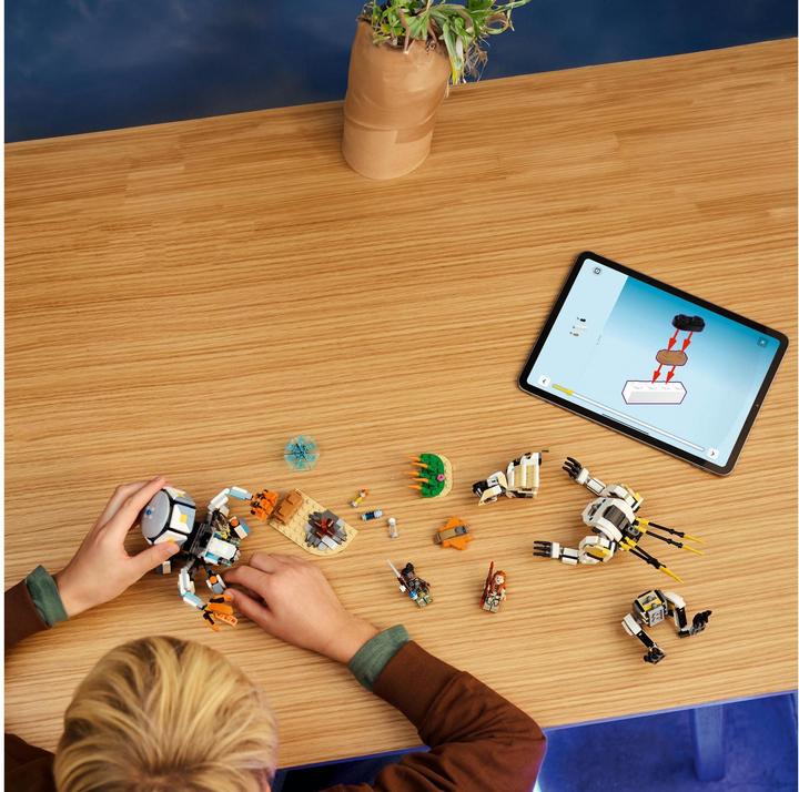 Actual product image LEGO Horizon Aloy And Varl vs Shell-Walker (77037, LEGO Horizon)