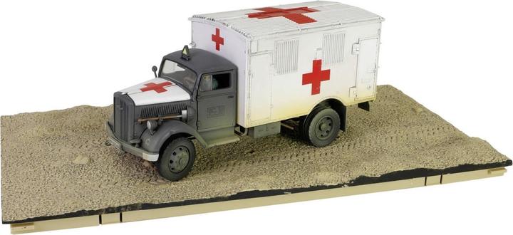 Actual product image Carson 1:32 Opel Blitz 6700 A-Type Kfz.305 white