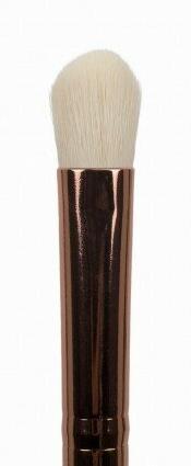 Ibra Makeup Fresh For Applying And Rubbing Shadows