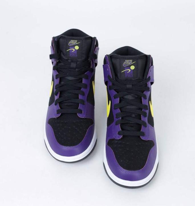 Produktbild Nike Schuhe Dunk HI PRM EMB (42)