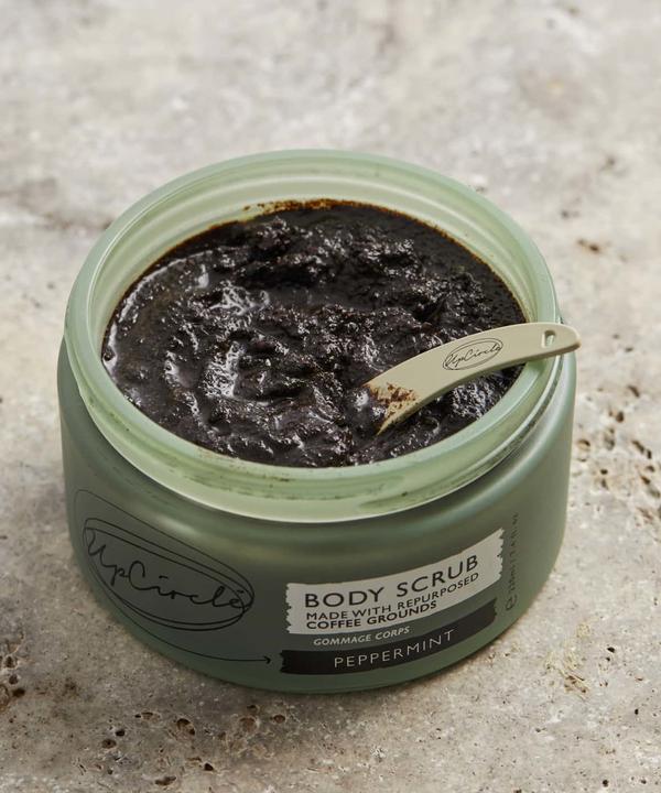 Produktbild UpCircle Body peeling Coffee Body Scrub with Peppermint 220 ml (220 ml)