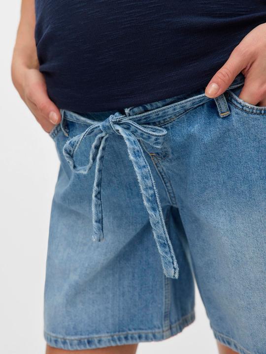 Image du produit Mamalicious Locker geschnitten Mid Rise Shorts Jeans-Shorts (L)