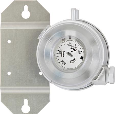 Produktbild LS Control Pressostat HUBA HC604 med indbygget skiftekontakt. Trykområde 100-1000 Pa. Anvendes med V