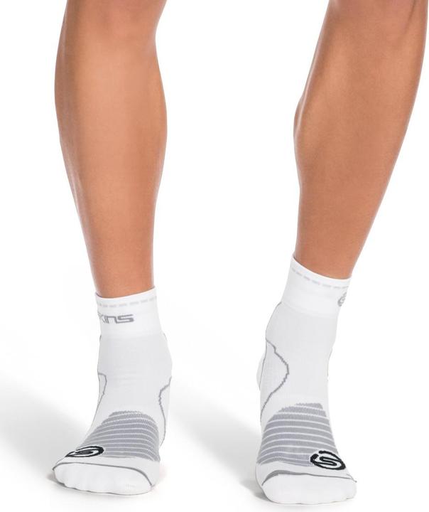 Actual product image Skins Essentials Socks Quarter Lenght